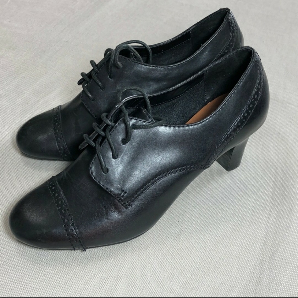 Etienne Aigner Ravine Heeled Leather Oxford